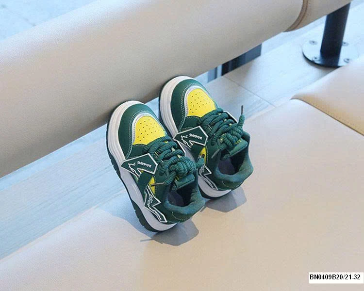 GIÀY THỂ THAO MẪU MỚI 2025