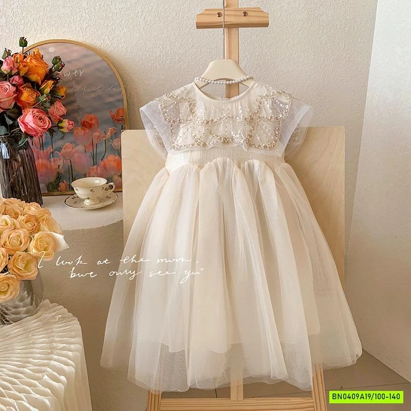 ĐẦM VOAN TIỂU THƯ