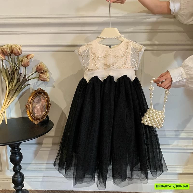 ĐẦM VOAN TIỂU THƯ