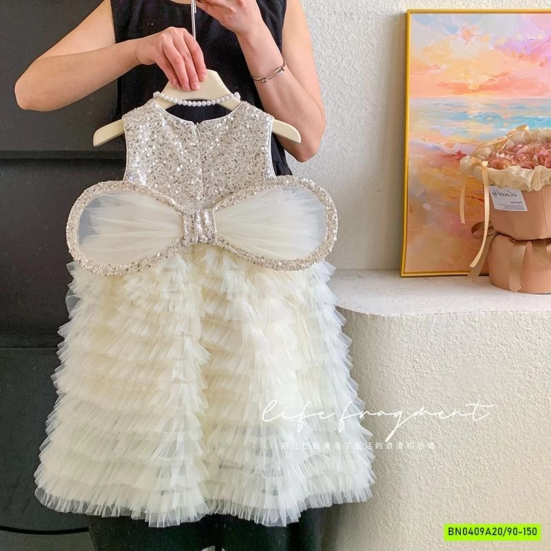 ĐẦM VOAN TẦNG KÈM CÁNH XINH XẮN