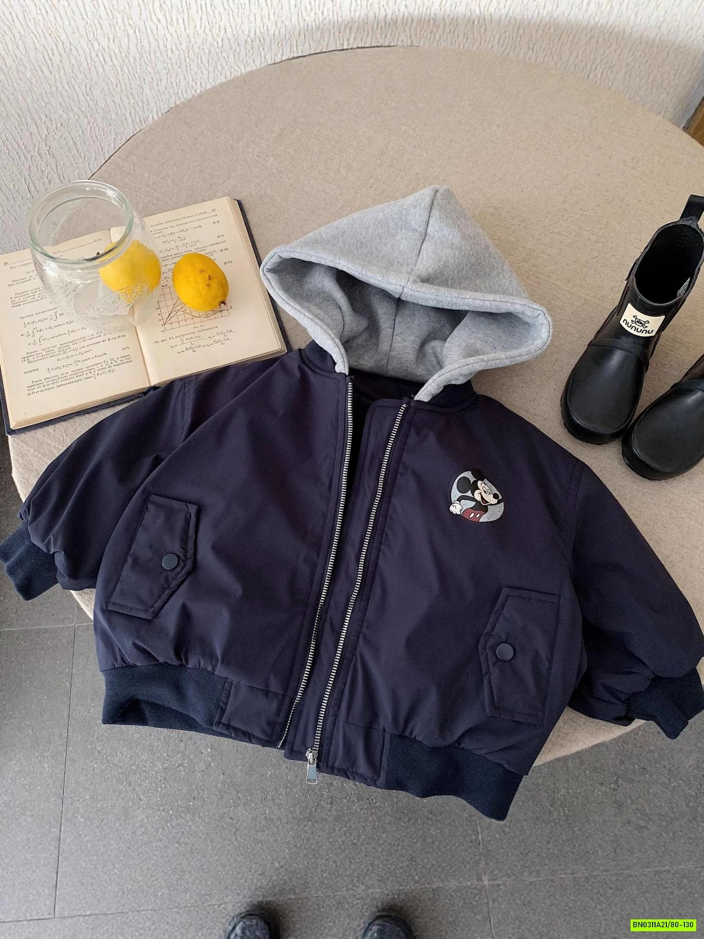 KHOÁC TRẦN TRÁM MICKEY LIỀN MŨ