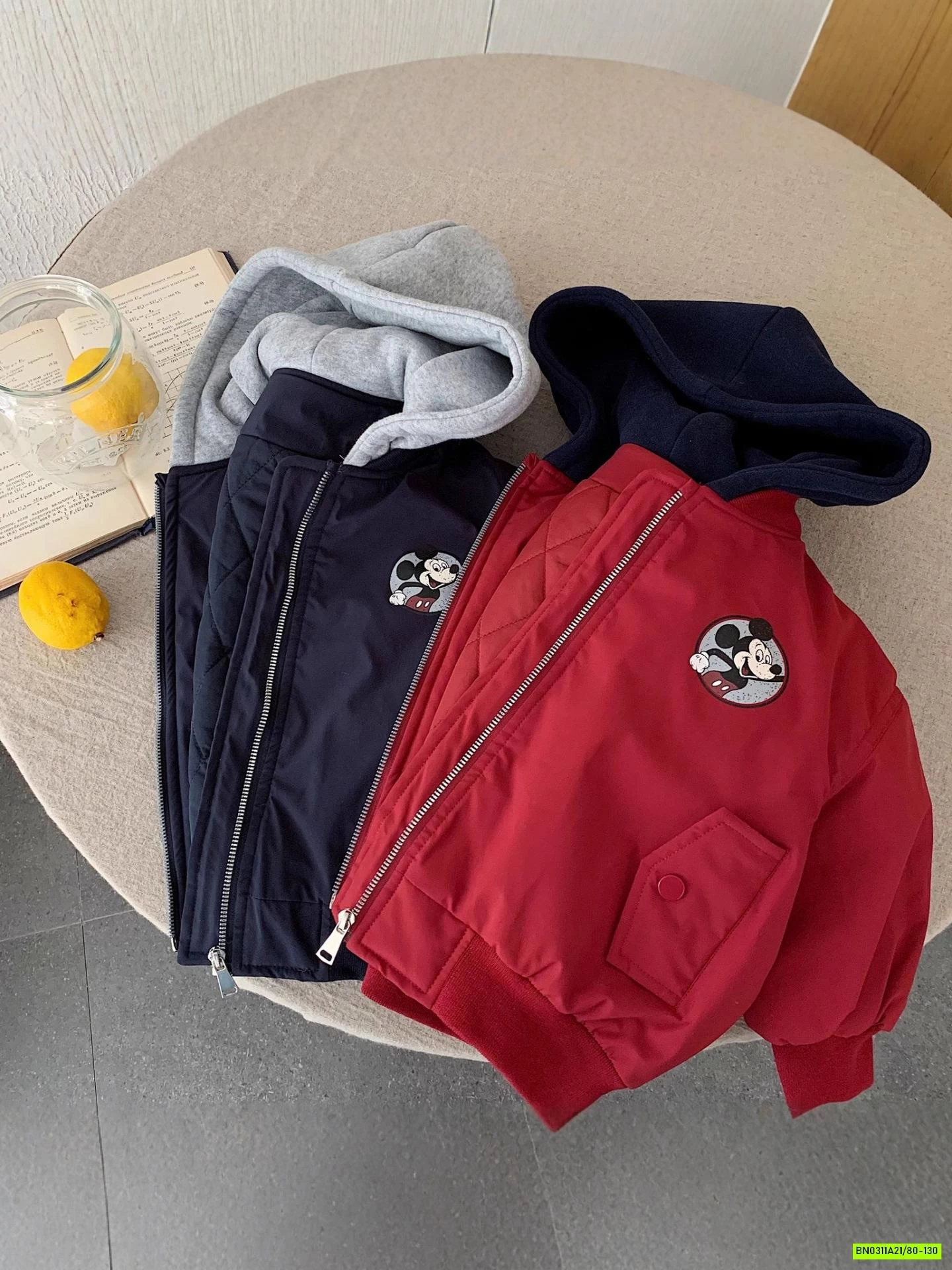 KHOÁC TRẦN TRÁM MICKEY LIỀN MŨ