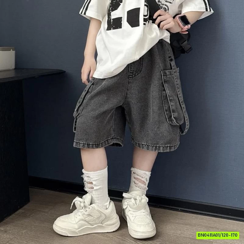 Áo sọc vai mix short jeans đen