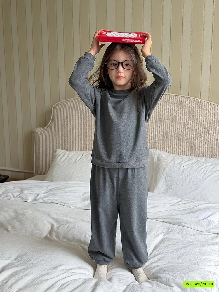 BỘ NỈ TRƠN MÀU 25H034 AMBB