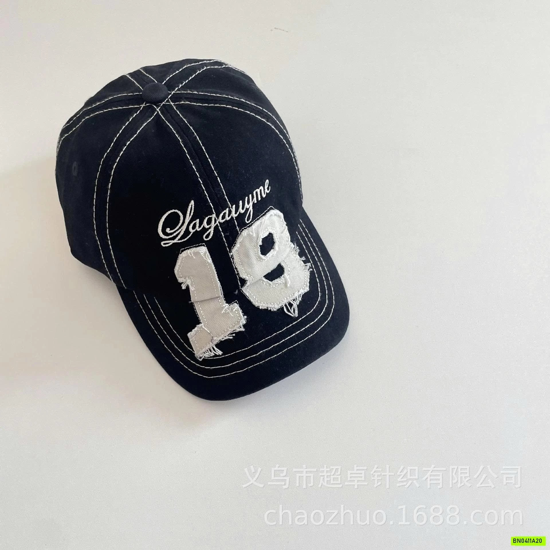 MŨ KẾT THÊU SỐ 18