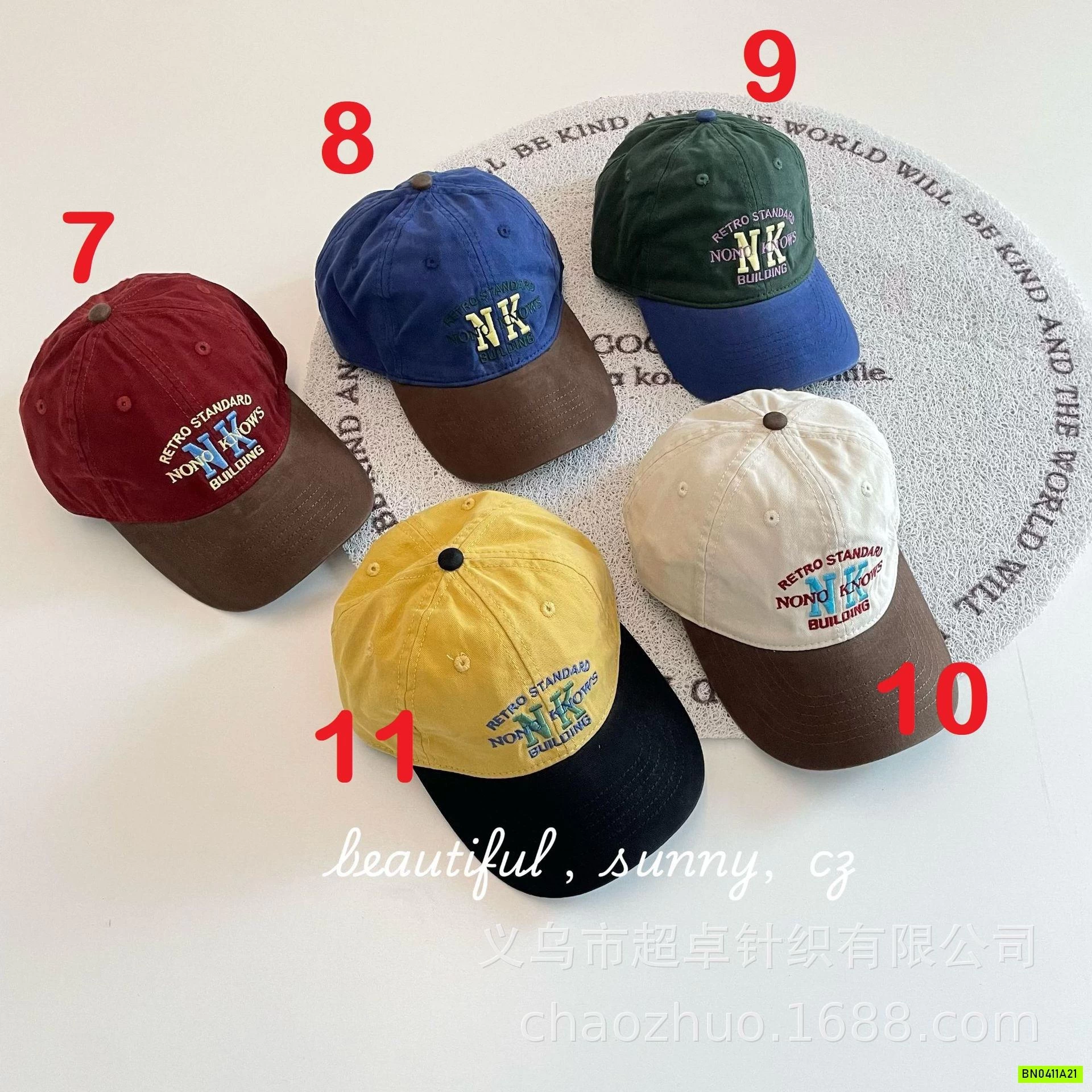 MŨ KẾT THÊU PHỐI MÀU