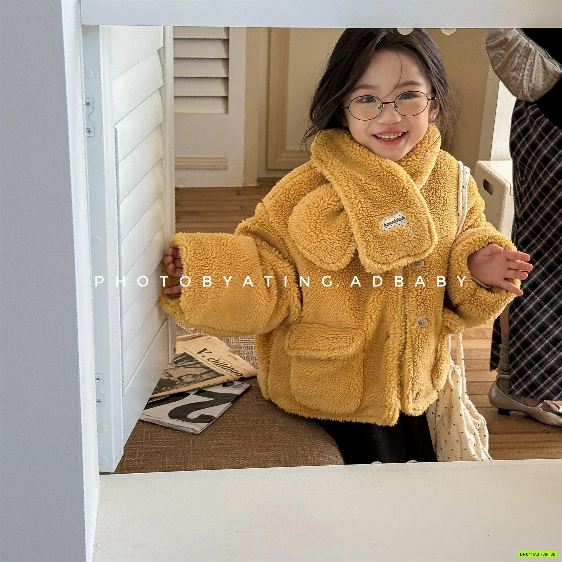 KHOÁC LÔNG CỪU KÈM KHĂN ADBABY