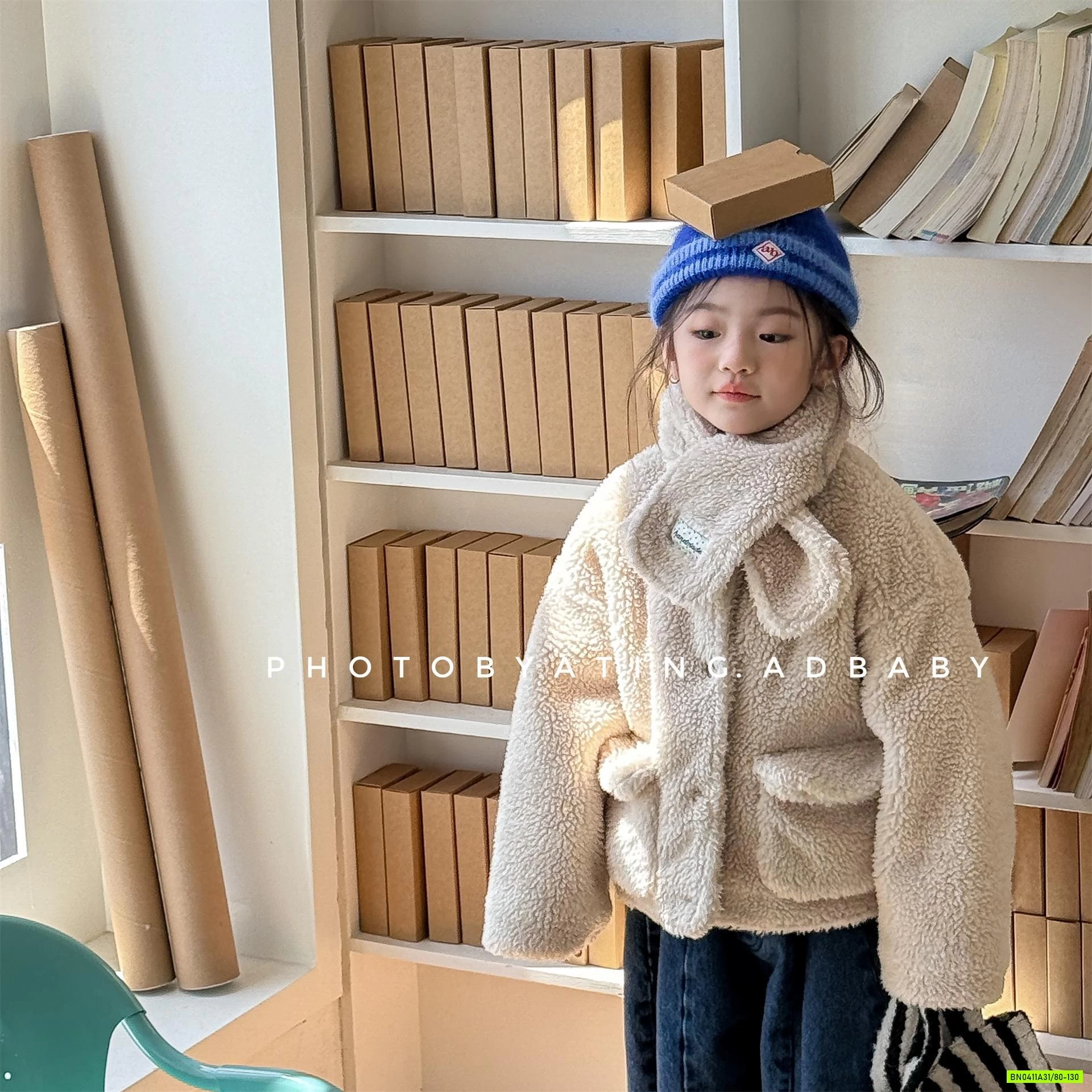 KHOÁC LÔNG CỪU KÈM KHĂN ADBABY