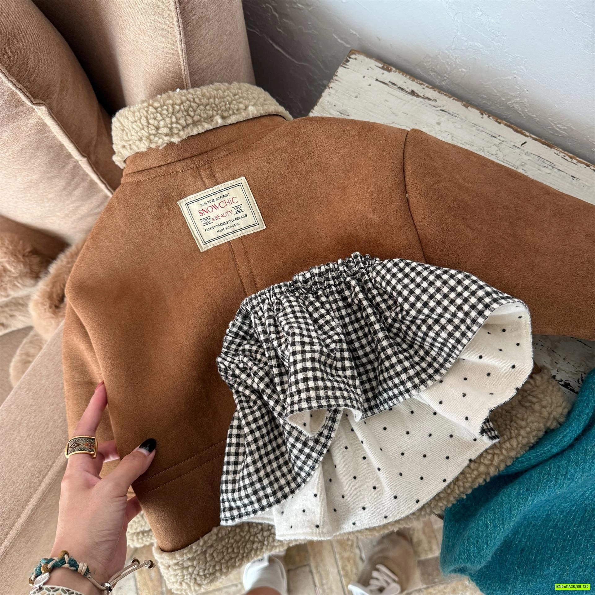 KHOÁC DA LỘN LÓT LÔNG CỪU ADBABY